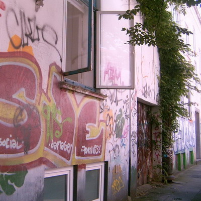 Graffiti and street art from a photo tour in Bremen including colourful sprayed tags and top-to-bottoms.