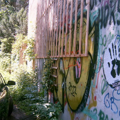 Graffiti and street art from a photo tour in Bremen including colourful sprayed tags and top-to-bottoms.