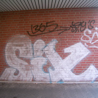 Graffiti and street art from a photo tour in Bremen including colourful sprayed tags and top-to-bottoms.