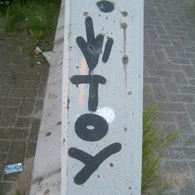 Graffiti and street art from a photo tour in Bremen including colourful sprayed tags and top-to-bottoms.