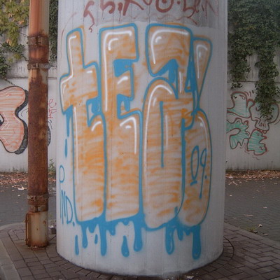 Graffiti and street art from a photo tour in Bremen including colourful sprayed tags and top-to-bottoms.